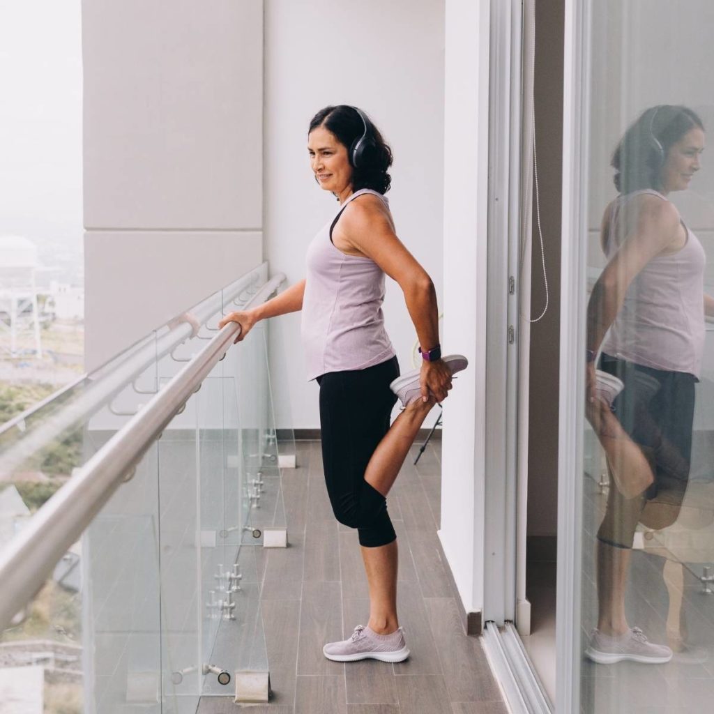 woman doing fitness